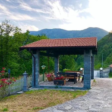 Konukevi Colle Del Faggio Nature Cassego-Villa